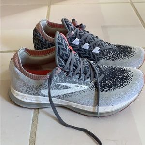 Women’s Brooks Bedlam 2 running shoe size 9